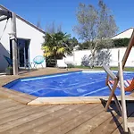 Maison Avec Piscine Bord De