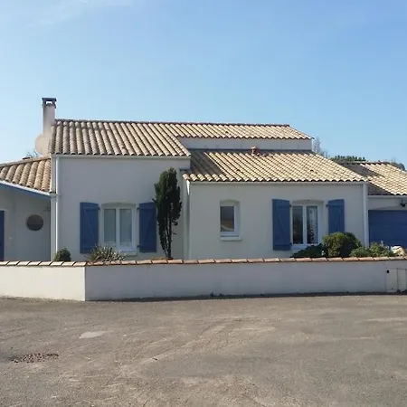 Maison Avec Piscine Bord De