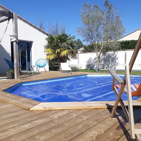 Maison Avec Piscine Bord De