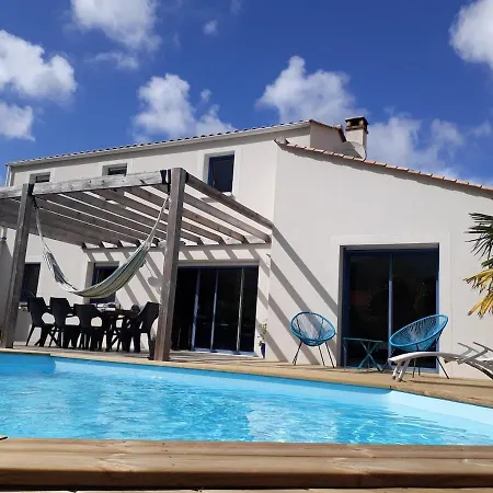 Maison Avec Piscine Bord De Villa